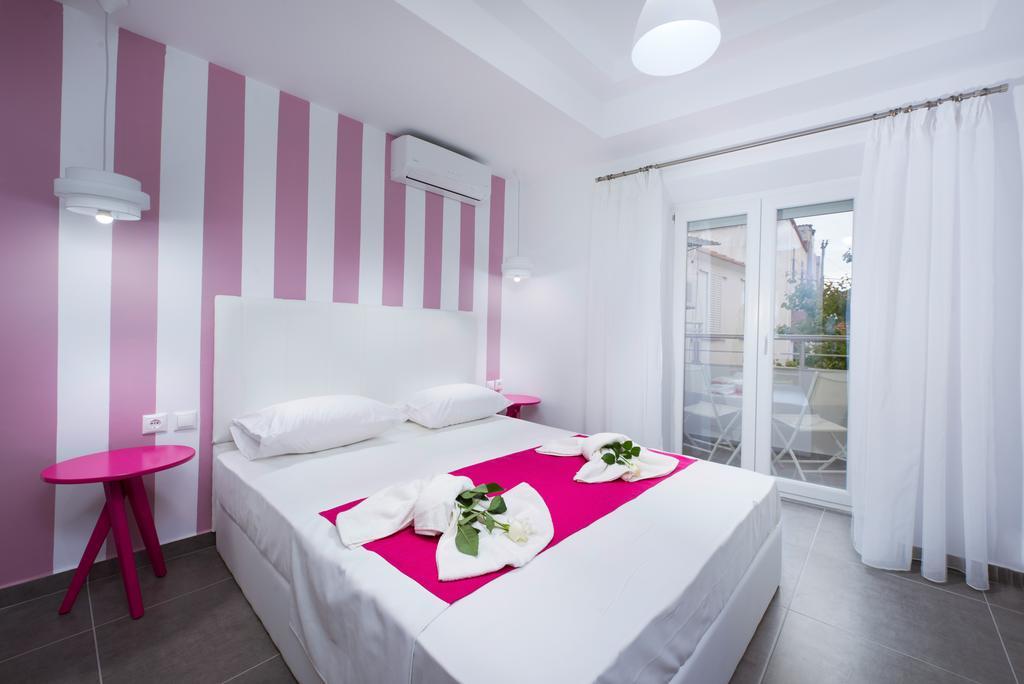 La Central Apartments ลิเมนาเรีย ภายนอก รูปภาพ